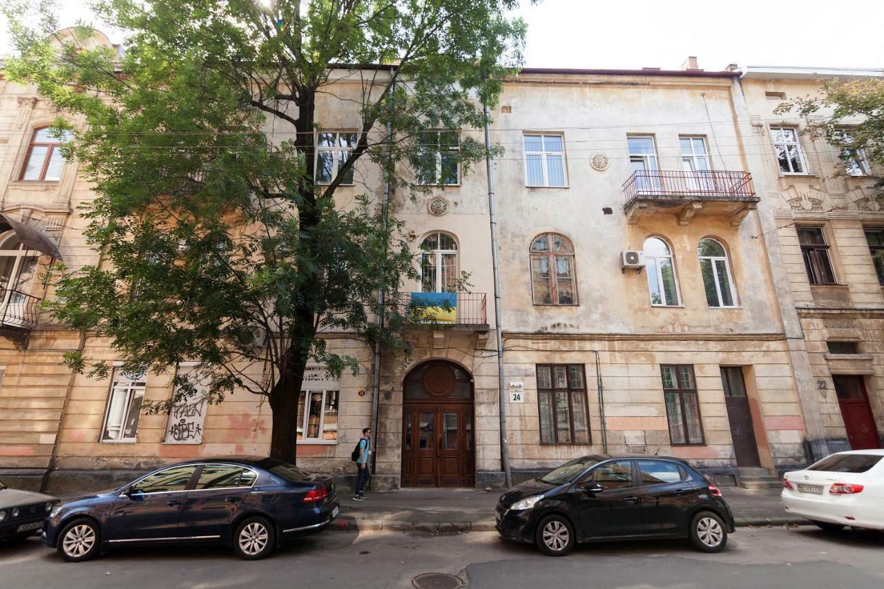 Leogrand One-Bedroom Apartments On Tugan-Baranovskogo 24 Lviv Ngoại thất bức ảnh
